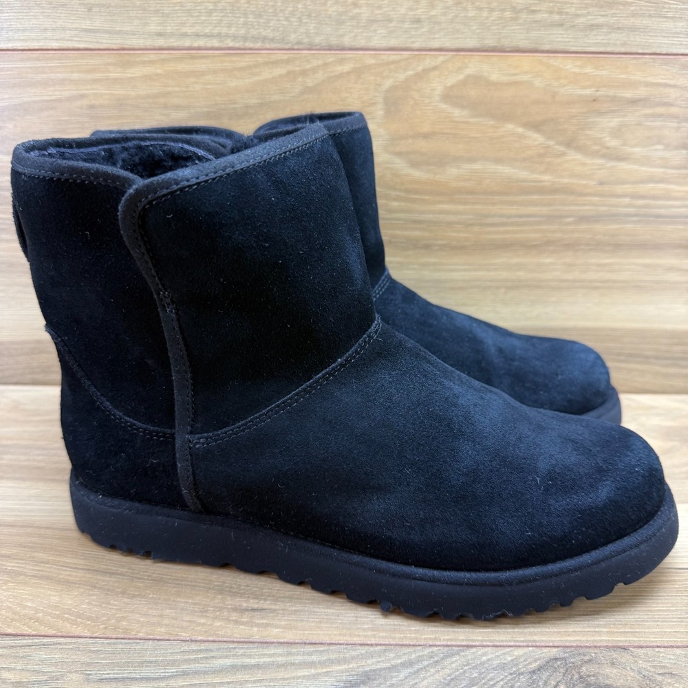 UGG Cory II Wedge Boots Womens 7.5 Black Suede Cottage Core Cozy Fur Sherpa